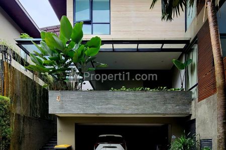 Dijual Rumah Modern Tropis Lokasi Strategis Dekat Cipete Raya, Jakarta Selatan