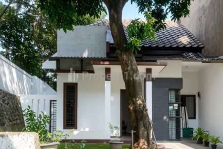 Dijual Rumah Dalam Komplek Dekat Pintu Tol Limo, Depok