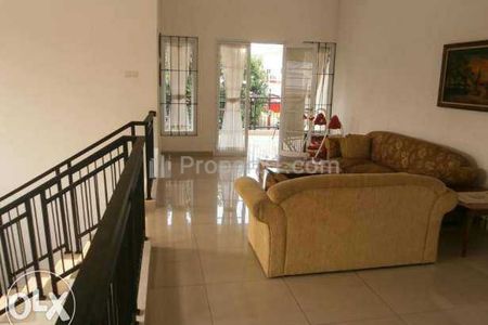 Sewa Rumah Siap Huni 4BR Furnish di Pejaten Timur, Dekat Raya Pasar Minggu, Sampoerna Academy, Kalibata, Gatot Subroto, Tebet, Mampang Jakarta Selatan