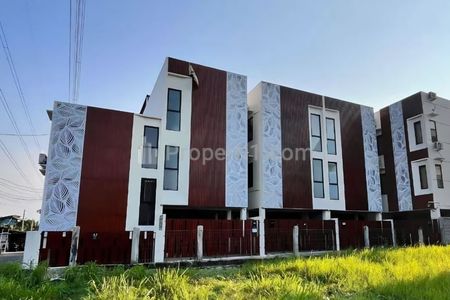 Dijual Kost di Ring 1 UI Depok, Sudah Running, Dekat Pintu Kukel dan Vokasi UI, Fasilitas Lengkap, Occupancy Tinggi di Setiap Semester