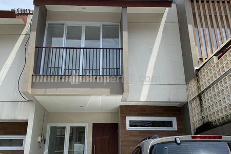 Dijual Rumah Baru 2 Lantai di Ciwaruga Dalam Komplek Bandung