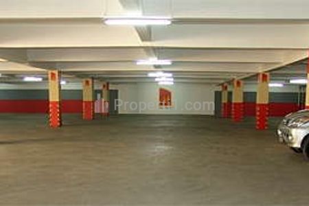 Sewa Ruko Gandeng 2 Unit Connect dengan Basement Dekat RCTI Kebon Jeruk, Jakarta Barat
