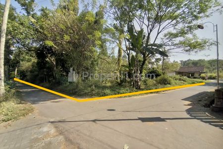 Jual Tanah Murah Strategis 2 Muka Utara Lapangan Klidon Jl. Kaliurang km 13 Yogyakarta Dekat Kampus UII, PPPG