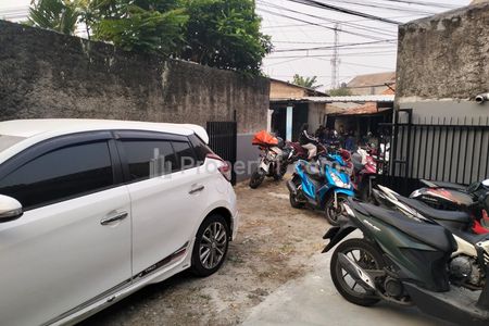 Dijual Rumah Full Renovasi Bagus Bebas Banjir di Kalimulya, Depok