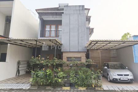 Jual Rumah Cantik 2 Lantai Dalam Perumahan Elite Pondok Permai Palagan Yogyakarta Dekat UGM, AL AZHAR