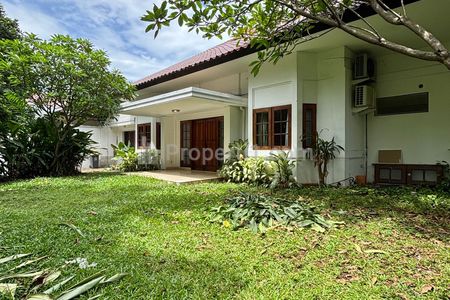 Dijual Rumah Lokasi Strategis di Kebayoran Baru, Jakarta Selatan