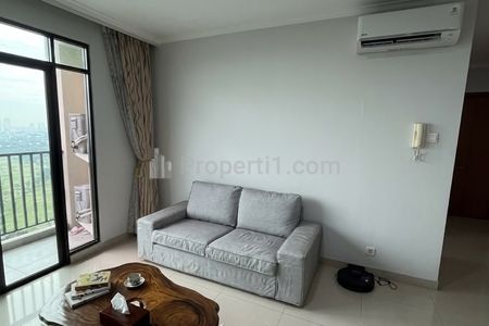 For Rent Apartemen Hamptons Park 3 BR Good Furnished