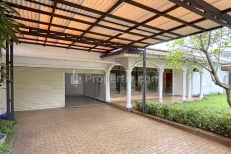 Disewakan Rumah Luas 4 Kamar Tidur di Area Kemang Jakarta Selatan | SSP708