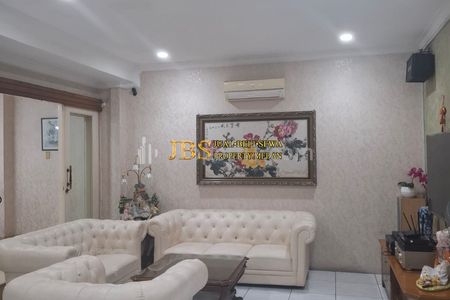 Dijual Rumah 2 Tingkat Siap Huni di Komplek Cemara Asri Jalan Kenari