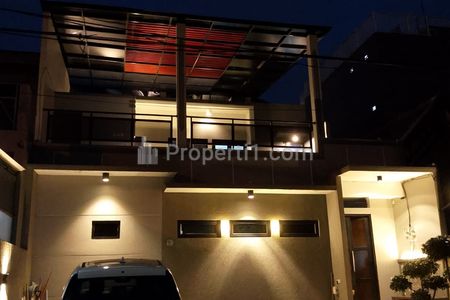 Dijual Rumah Renovasi 2 Lantai di Gading Serpong Tangerang