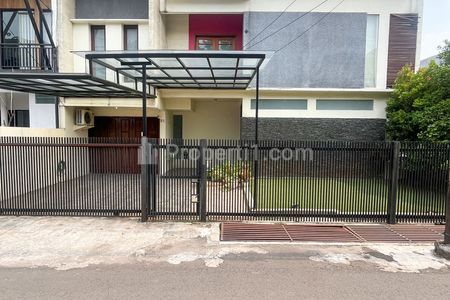 Dijual Rumah Design Modern Siap Huni di Seberang Citos, Cilandak, Jakarta Selatan
