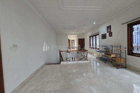 Sewa/Jual Ruman Mewah Ada Swimming Pool di Bintaro Permai, Pesanggrahan, Jakarta Selatan