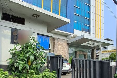 Dijual Gedung 4 Lantai dengan Lokasi Sangat Strategis di Kemayoran Jakarta Pusat