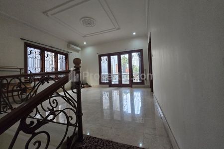 Jual Rumah Mewah Swimming Pool di Bintaro Permai, Pesanggrahan, Jakarta Selatan