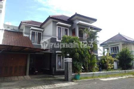 Dijual Rumah Mewah di Jombor Mlati Dekat Jogja City Mall Pusat Bisnis Banyak Kuliner Nyaman