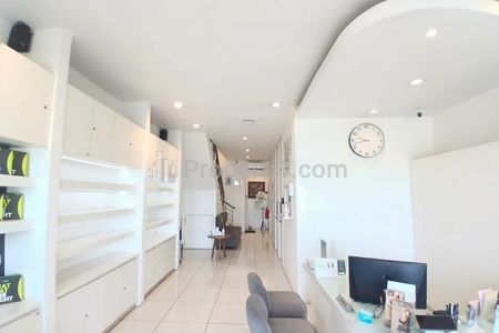Dijual Ruko Golden Boulevard BSD Serpong Tangerang Selatan, 3 Lantai Hadap Jalan Utama Kawasan Bisnis HGB Ukuran 5x15m Bisa untuk Kantor, Klinik