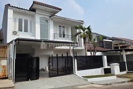 Disewakan Rumah 2 Lantai Dalam Komplek Dekat RS Puri Cinere Depok