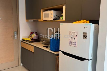 For Rent Apartemen Taman Anggrek Residences - Semi Furnished Studio !!!