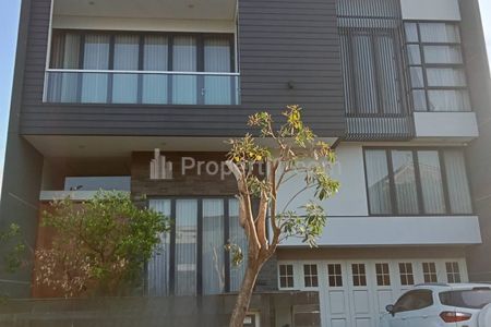 Dijual Rumah Waterfront Citraland Utama Surabaya Barat