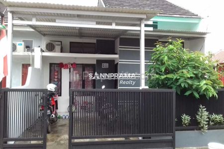 Dijual Rumah Second Hook dalam Cluster di Pasir Putih Depok