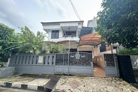 Disewakan Rumah 5 Kamar Tidur di Komplek Bukit Cinere Indah