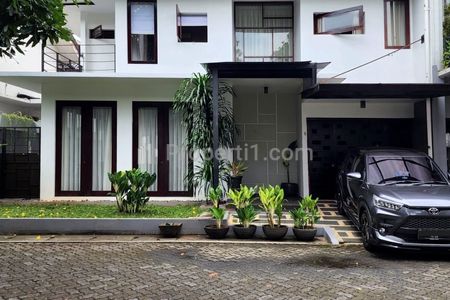 Dijual Cepat Rumah Dalam Townhouse Lokasi Strategis Bebas Banjir di Cilandak, Jakarta Selatan