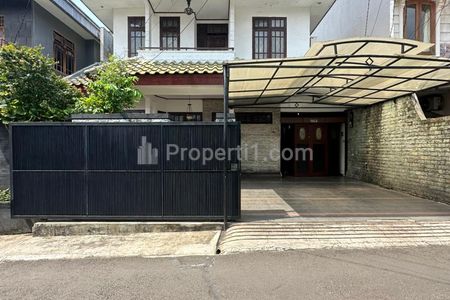 Dijual Rumah Lama Terawat Senopati Area, Kebayoran Baru, Jakarta Selatan