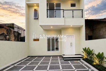 Dijual Rumah 2 Lantai Modern Tropis di Mampang Depok