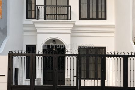 Dijual Rumah Mewah Siap Huni Design Modern Klasik di Komplek Pondok Kelapa Jakarta Timur