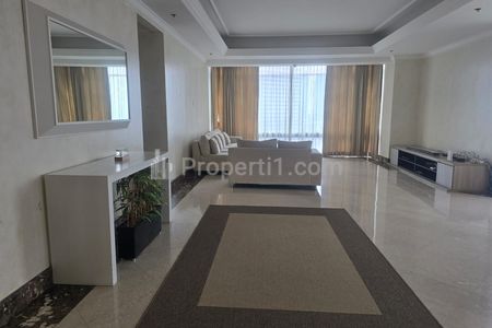 Disewakan Apartemen Four Seasons 3+1 BR Furnished, View Asri Resort Style!