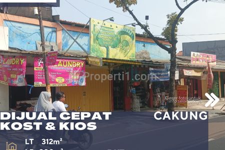 Dijual Rumah Tinggal + Kamar Kost + Kios Samping Jalan Raya Utama di Cakung Jakarta Timur