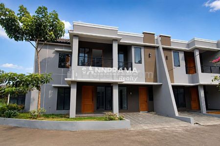 Dijual Rumah Mewah 2 Lantai Dekat Tol Sawangan Depok