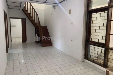 Disewakan Rumah Strategis Dago Bandung