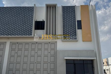 Gudang Siap Pakai Dijual di Komplek Harmoni Warehouse di Jalan Paluh Gelombang/Jl.Ps 1- Saentis