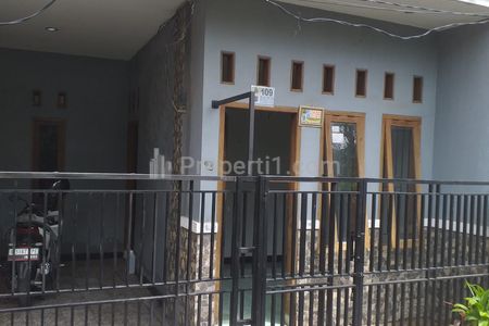 Dijual Rumah Second Murah 2 Lantai Jual Cepat di Tapos Depok