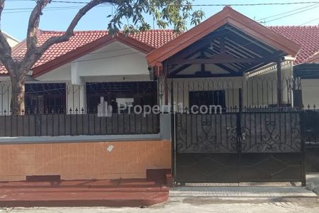 Disewakan Rumah Terawat, Siap Huni di Darmo Harapan Indah Surabaya Barat 