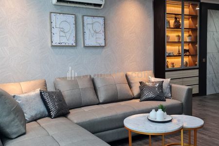 For Rent Luxurious Apartment at Sahid Sudirman Residence 1BR, Fully Modern Furnished - Central Jakarta