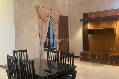 Disewakan Rumah South Emerald Mansion Citraland Surabaya Barat Hadap Utara SHM