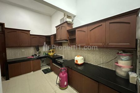 Jual Rumah Lux Area Bisnis Komersial Gayungan Row Jalan Double Way Surabaya Selatan