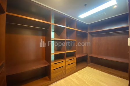 Jual Apartemen The Pakubuwono Residence Jakarta Selatan Luas 245m2 3BR Full Furnished