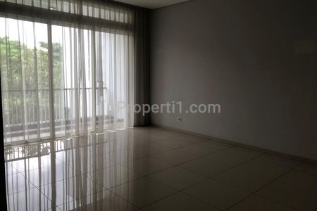 Jual Rumah Dalam Komplek di Lebak Bulus, Jakarta Selatan - 4+1 Kamar Tidur & Semi Furnished