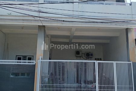 Dijual Rumah Kost Aktif di Mulyosari Utara Surabaya