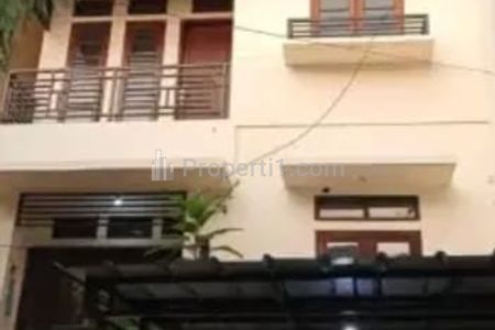Disewakan Rumah 2 Lantai Dalam Perumahan di Cinere, Depok