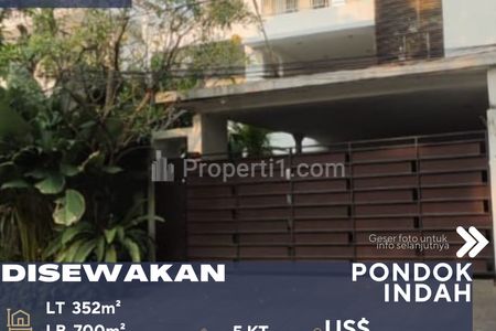 Disewakan Rumah Mewah Semi Furnished Lokasi Sangat Strategis Dekat JIS PIM dan Bukit Golf Pondok Indah Jakarta Selatan