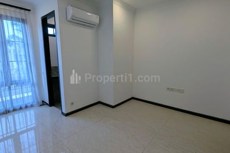 Sewa Rumah New Semi Furnish Dian Istana Wiyung Surabaya Barat