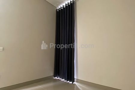 Dijual Rumah Greenlake Citraland Surabaya Barat SHM 2 Lantai