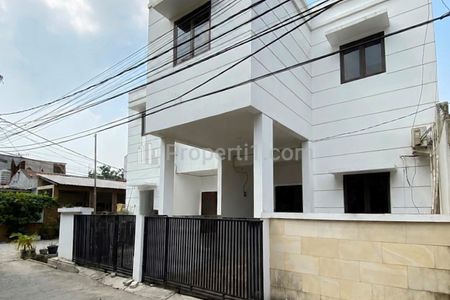 Dijual Rumah Siap Huni Boulevard Hijau Harapan Indah Bekasi