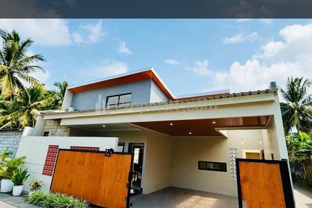 Jual Rumah Utara SD Model Wedomartani Ngaglik Sleman, Jalan Lebar Aspal Halus Akses Mudah