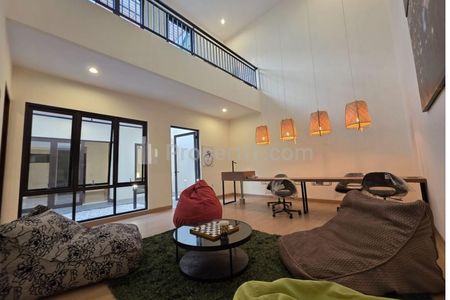 Rumah Sewa di BSD The Icon, Semi Furnish, Dekat Tol Aeon, Ada Lap Basket Pribadi