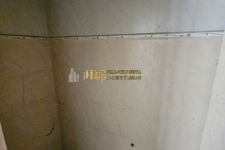 Dijual Cepat!! Rumah 2 Tingkat di Komplek Somerset Regency Jalan Sunggal - Medan